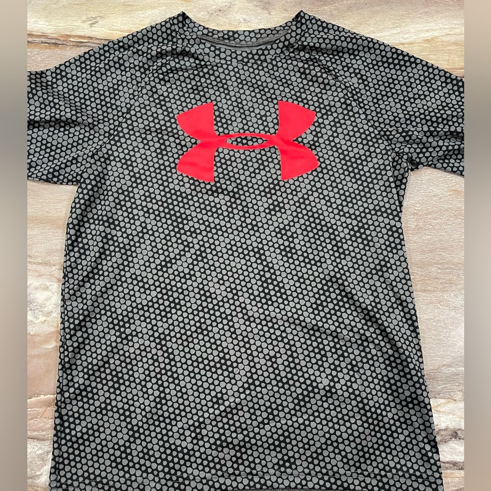 Boys Under Armour tee